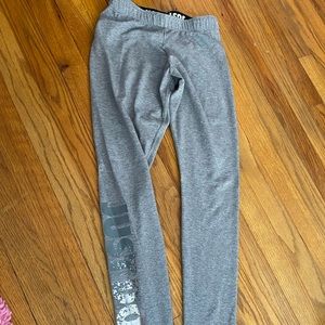 Women’s Nike Leggings Grey